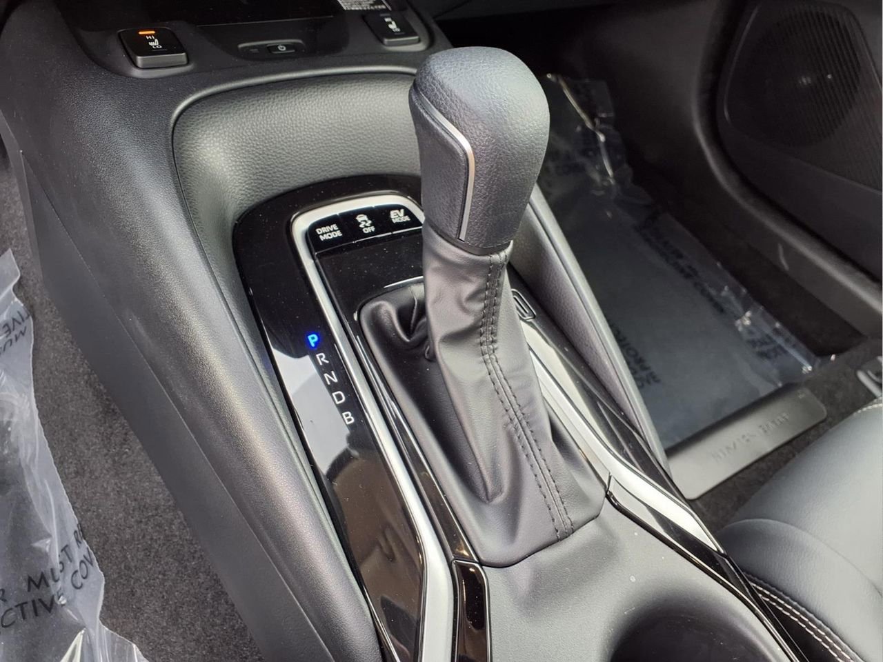 Used 2025 Toyota Corolla XLE image 21