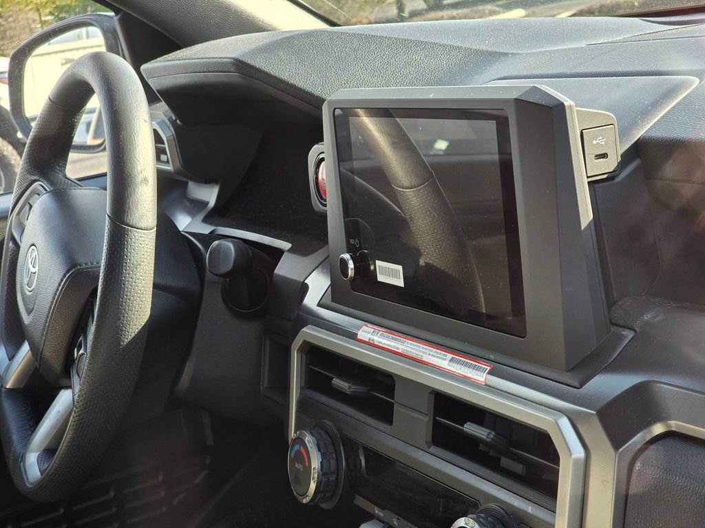 Used 2025 Toyota Tacoma TRD Sport AWD/4WD image 19