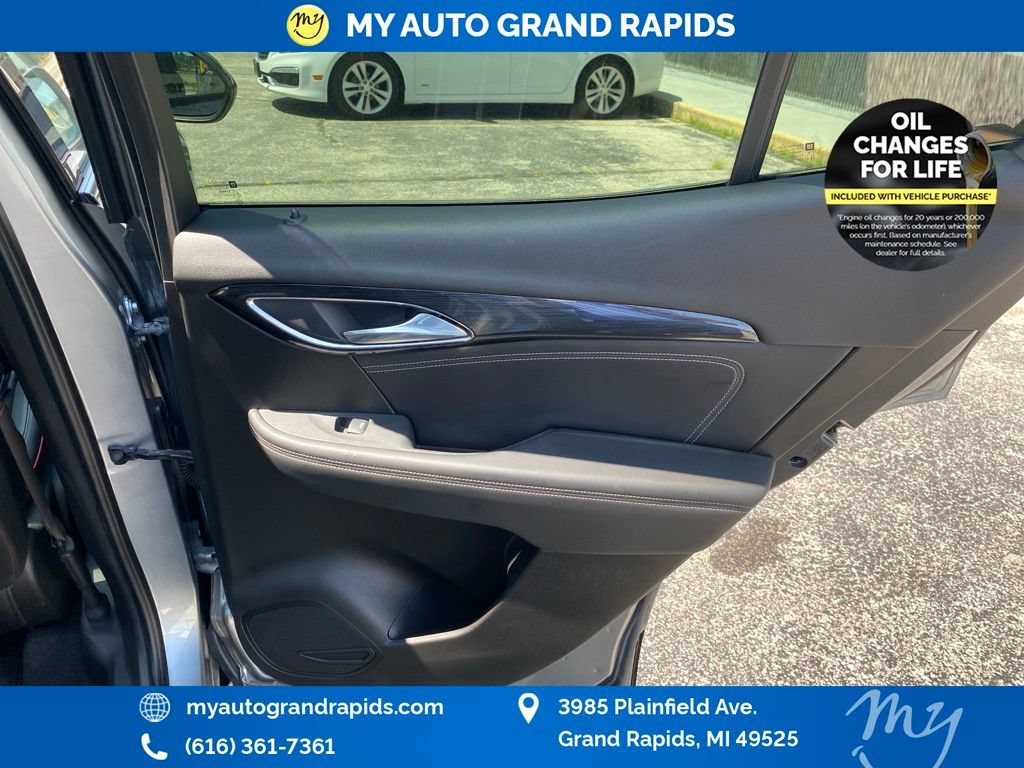 Used 2023 Buick Envision Essence w/ Sport Touring Package AWD/4WD image 40