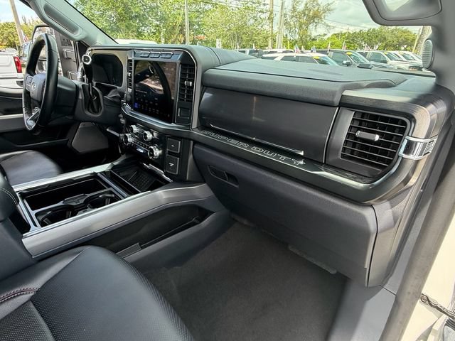 Used 2024 Ford F250 Lariat w/ Lariat Ultimate Package AWD/4WD image 17