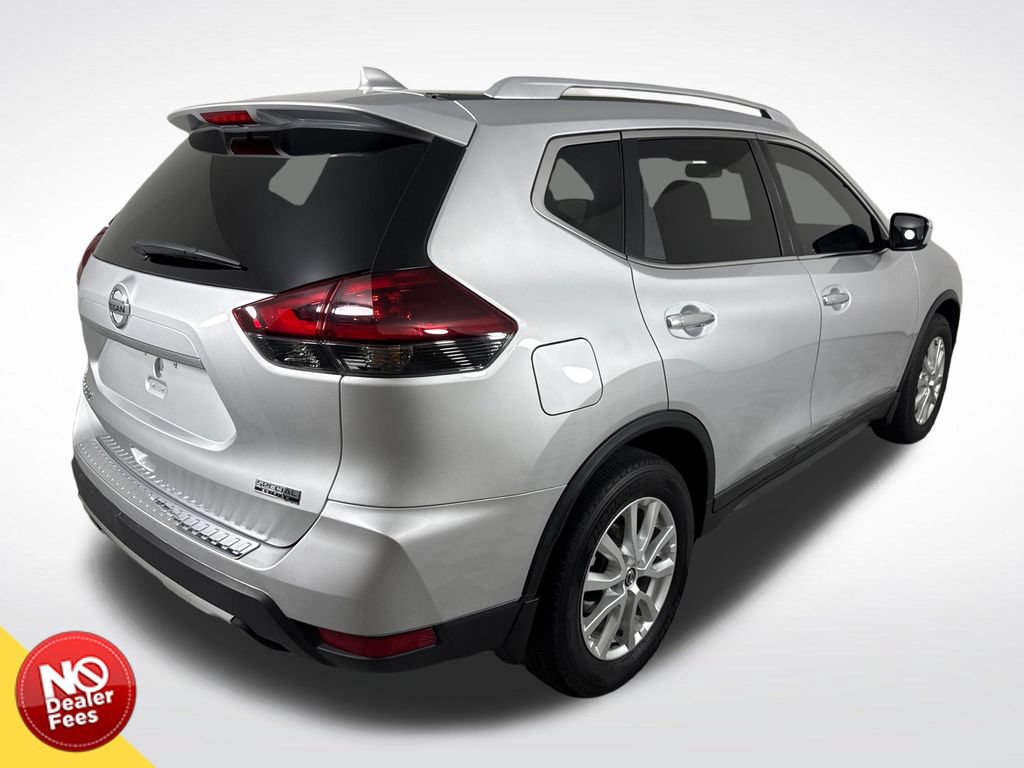 Used 2019 Nissan Rogue S w/ Special Edition Package FWD image 3