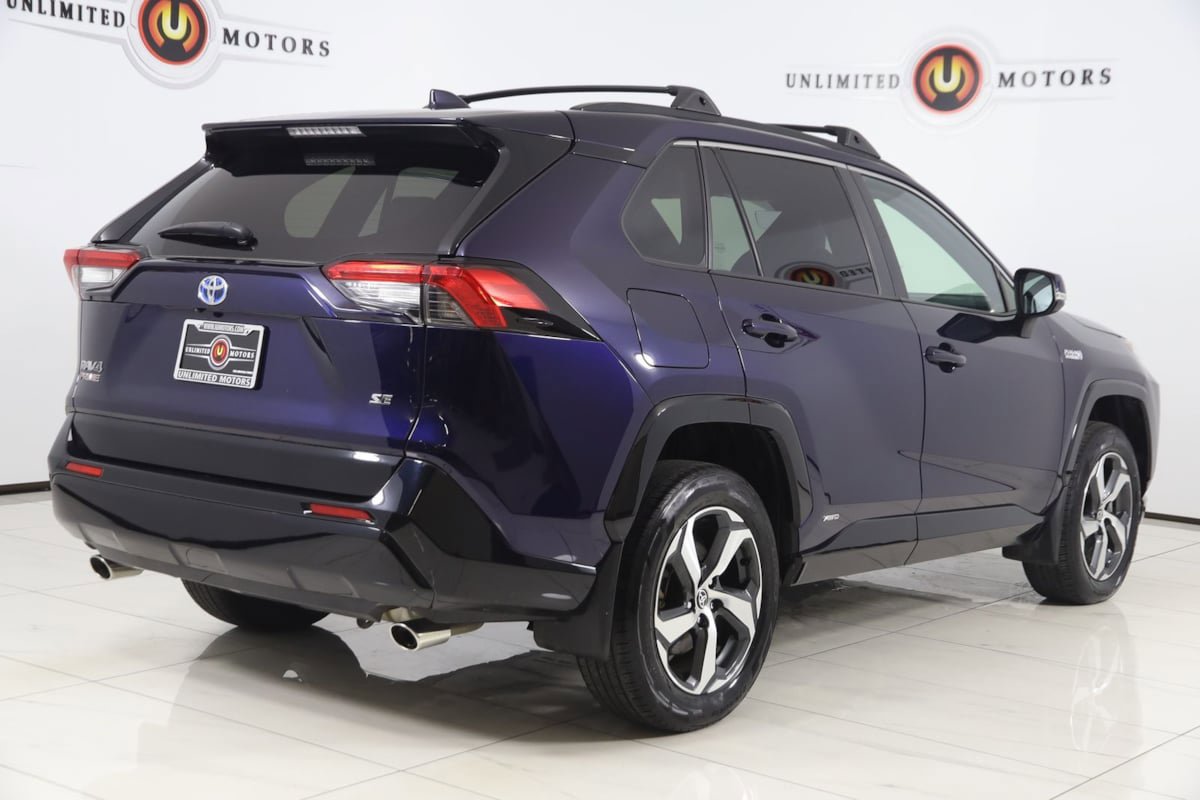 Used 2023 Toyota RAV4 SE w/ Weather & Moonroof Package AWD/4WD image 3