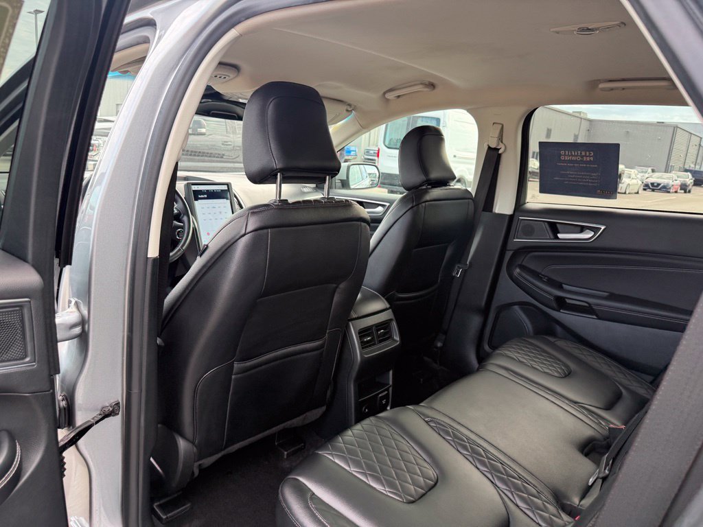 Used 2023 Ford Edge Titanium AWD/4WD image 10