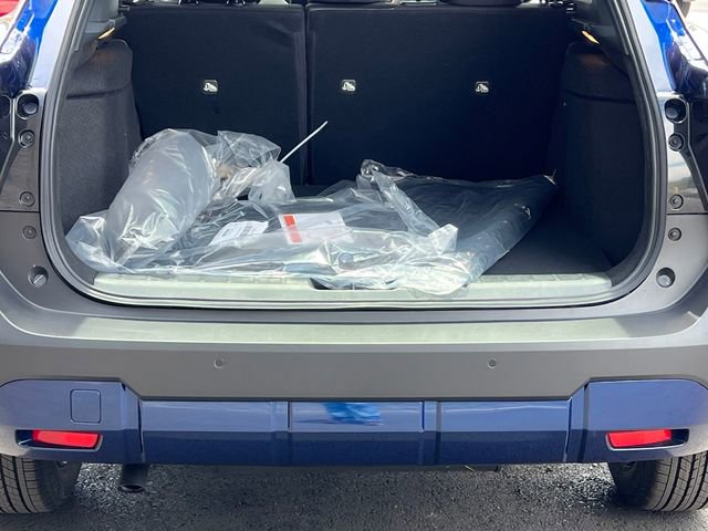 New 2025 Nissan Kicks SV w/ SV Premium Package image 4