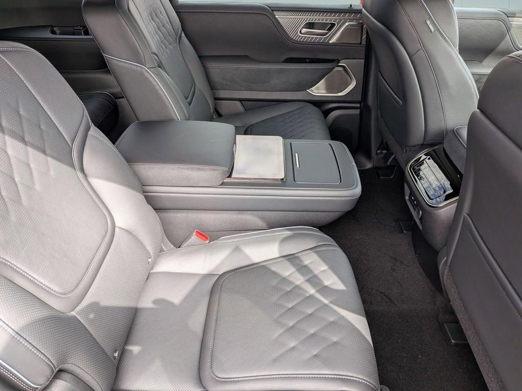 New 2026 INFINITI QX80 Autograph w/ Premium Cargo Package image 31