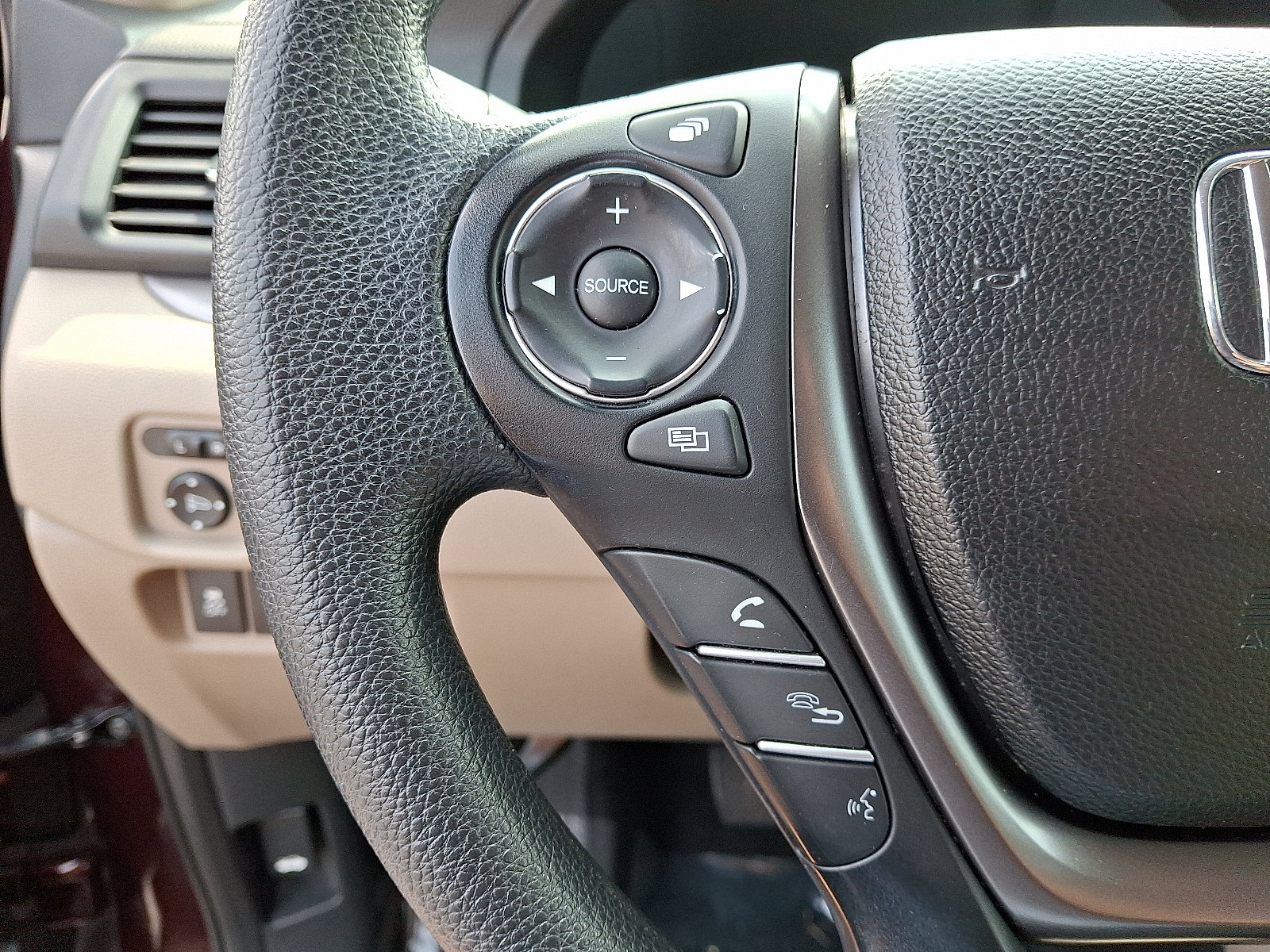 Used 2016 Honda Pilot EX image 21