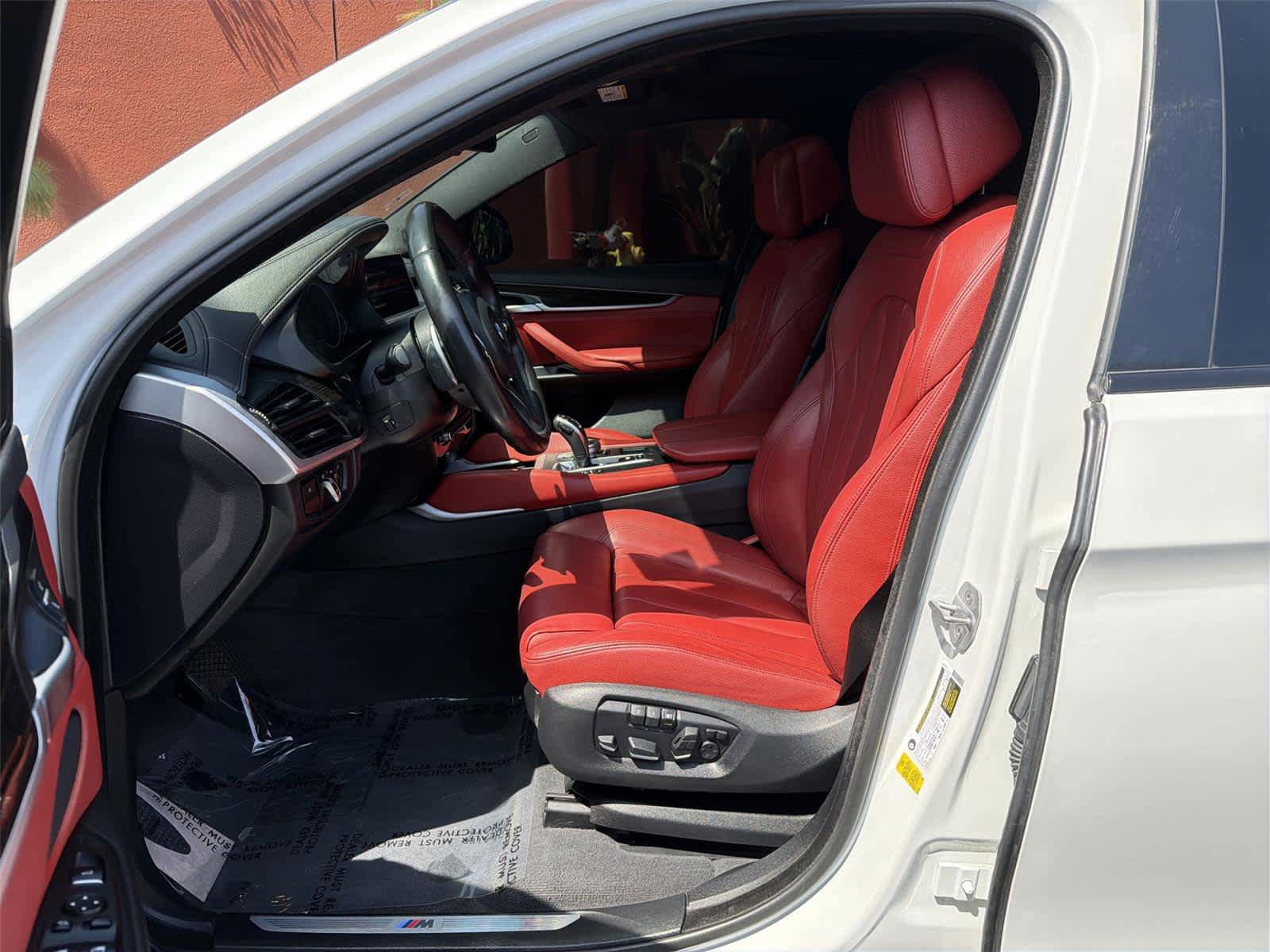 Used 2019 BMW X6 sDrive35i w/ M Sport Package RWD image 12
