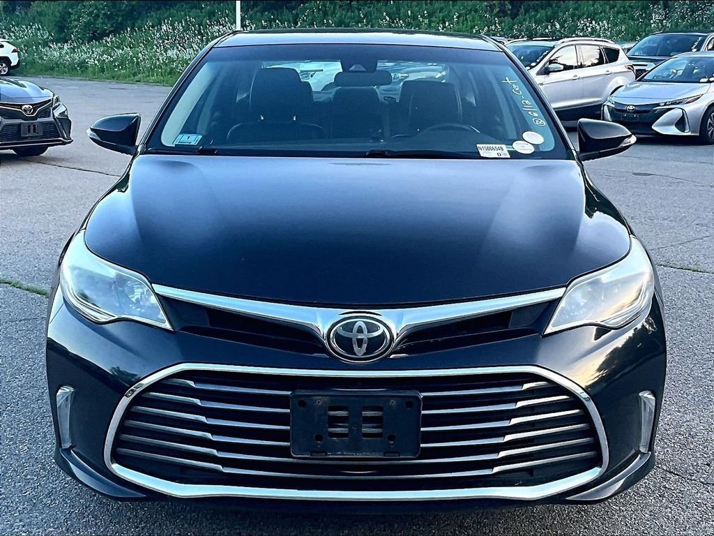 Used 2017 Toyota Avalon XLE w/ Carpet Mat Package FWD image 2