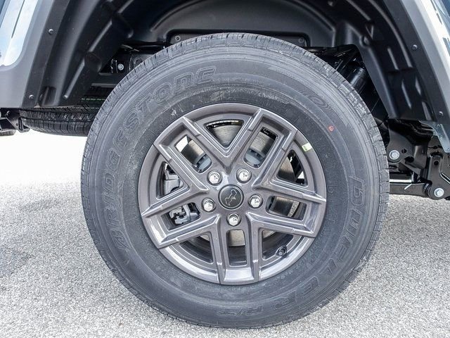 New 2025 Jeep Gladiator Sport AWD/4WD image 22