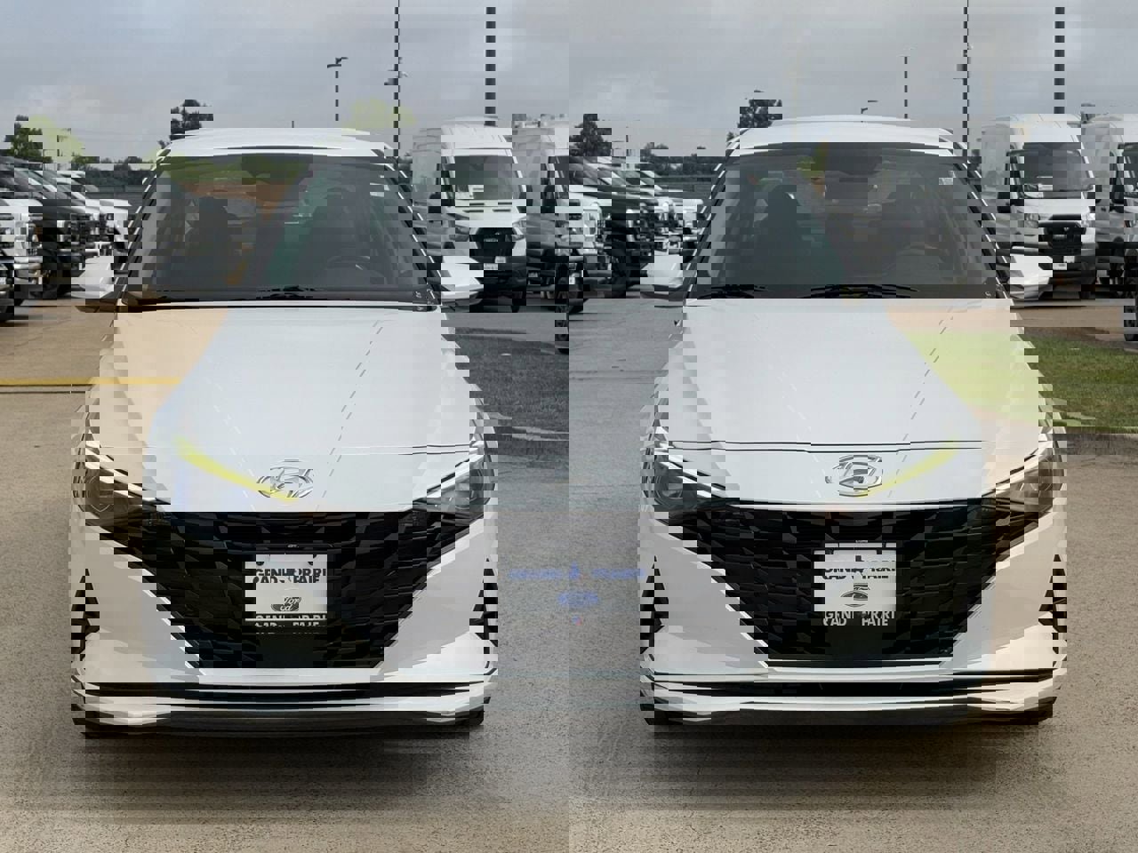 Used 2023 Hyundai Elantra SEL w/ Convenience Package image 9