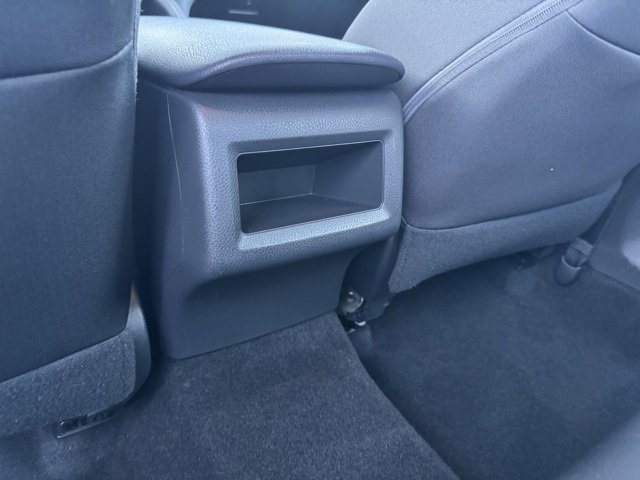 Certified 2018 Toyota Camry LE image 9