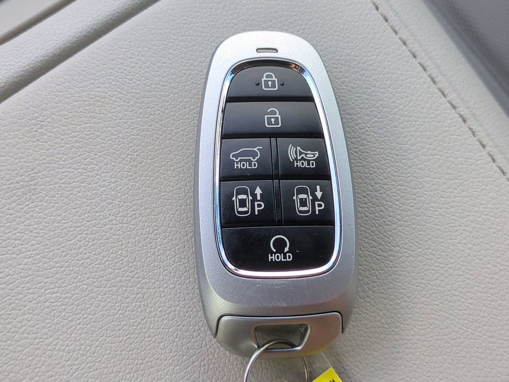 Used 2023 Hyundai Tucson Limited FWD image 26