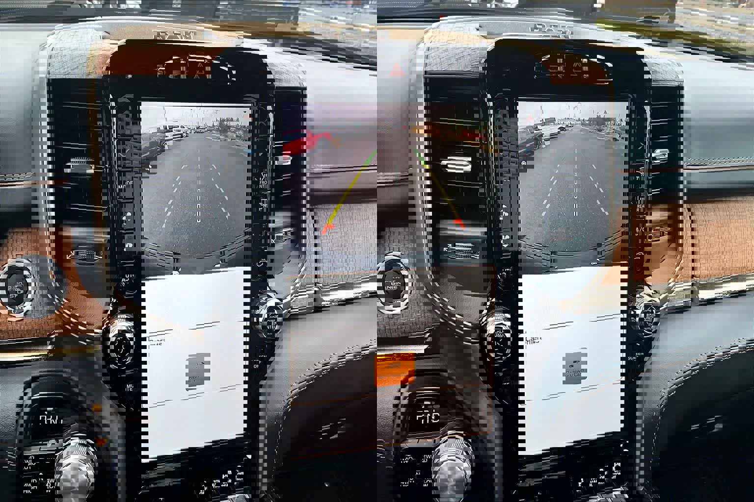 Used 2022 RAM 1500 Limited w/ Body-Colour Bumper Group image 27