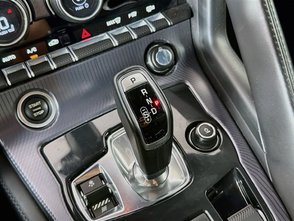 Used 2020 Jaguar F-TYPE R-Dynamic AWD/4WD image 17
