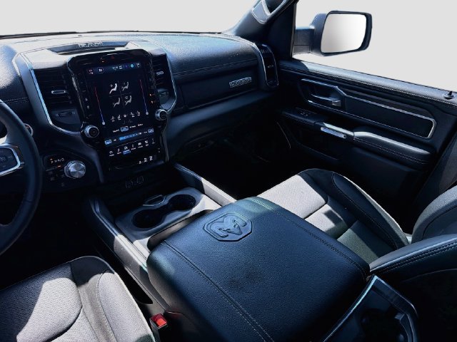 Used 2025 RAM 1500 Laramie w/ Sport Appearance Package AWD/4WD image 18
