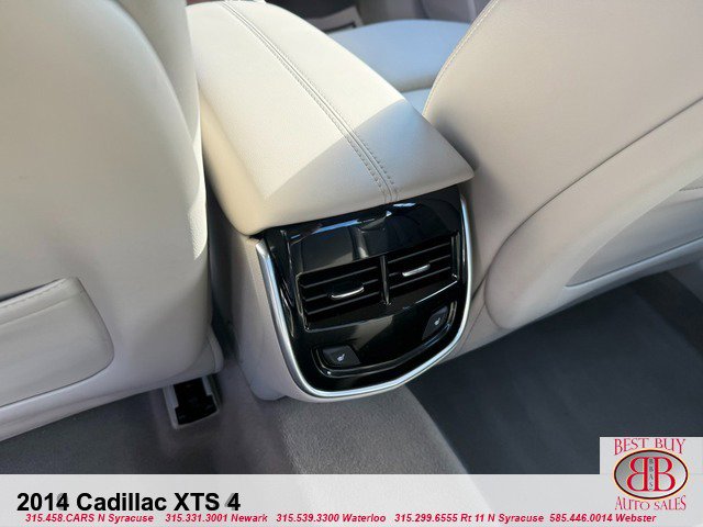 Used 2014 Cadillac XTS Luxury AWD/4WD image 10