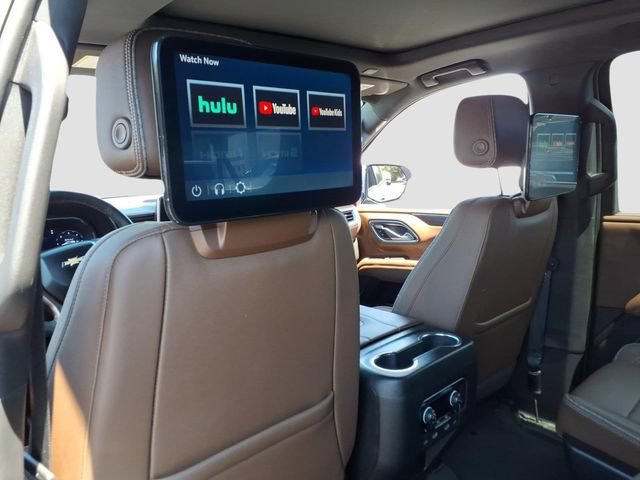 Used 2024 Chevrolet Suburban High Country AWD/4WD image 18