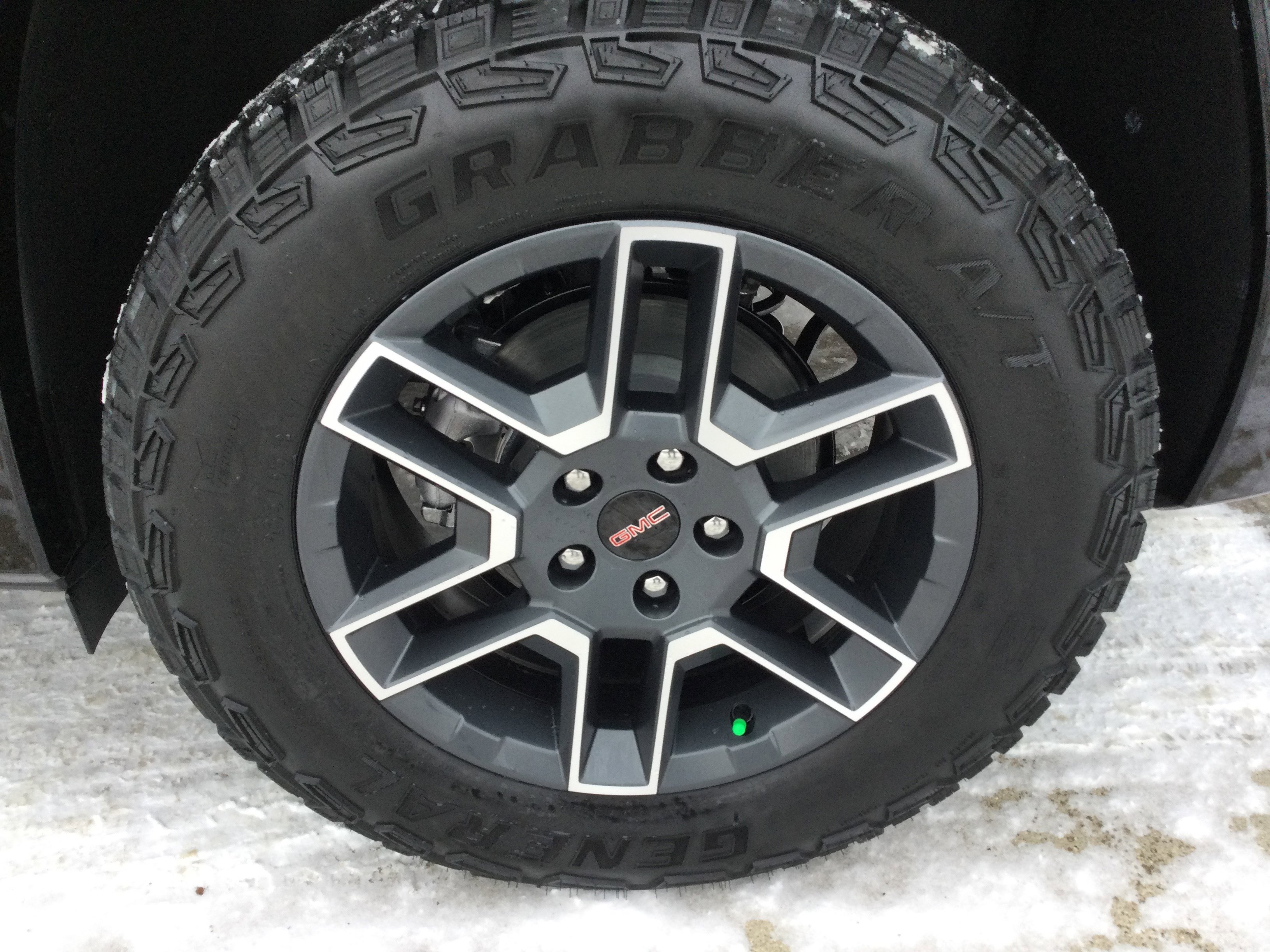 New 2026 GMC Terrain AT4 image 5