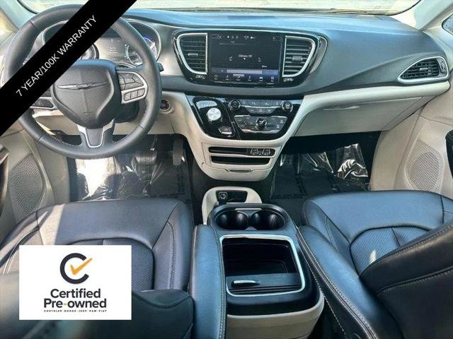 Certified 2024 Chrysler Pacifica Touring-L FWD image 12
