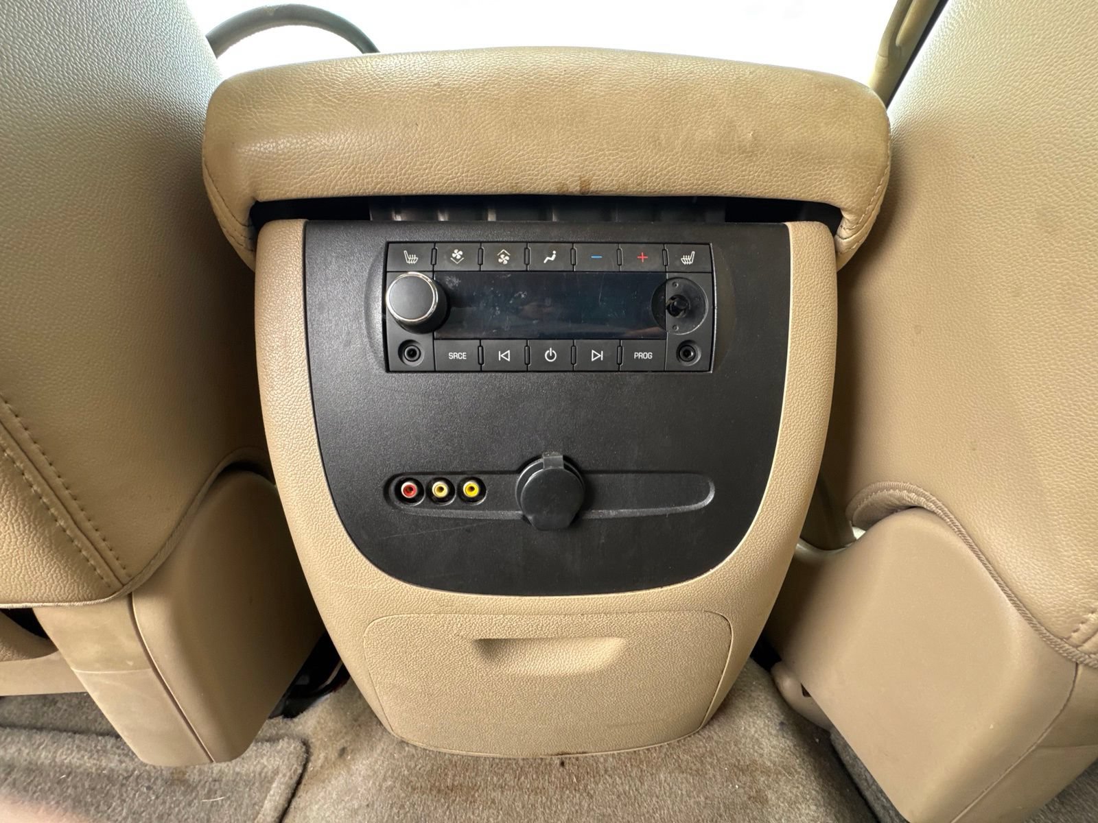 Used 2012 Chevrolet Suburban LTZ AWD/4WD image 28
