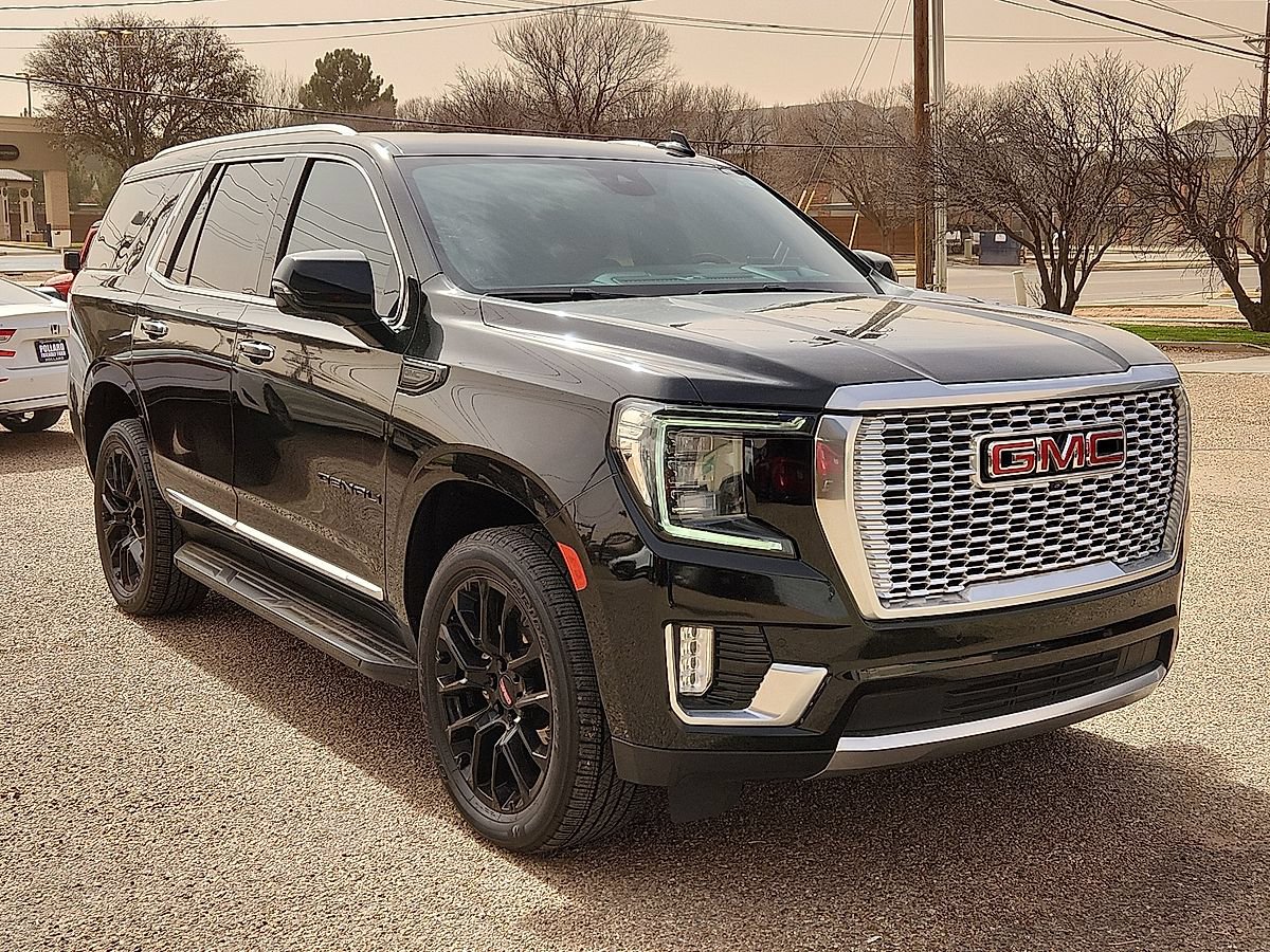 Used 2023 GMC Yukon Denali AWD/4WD image 4