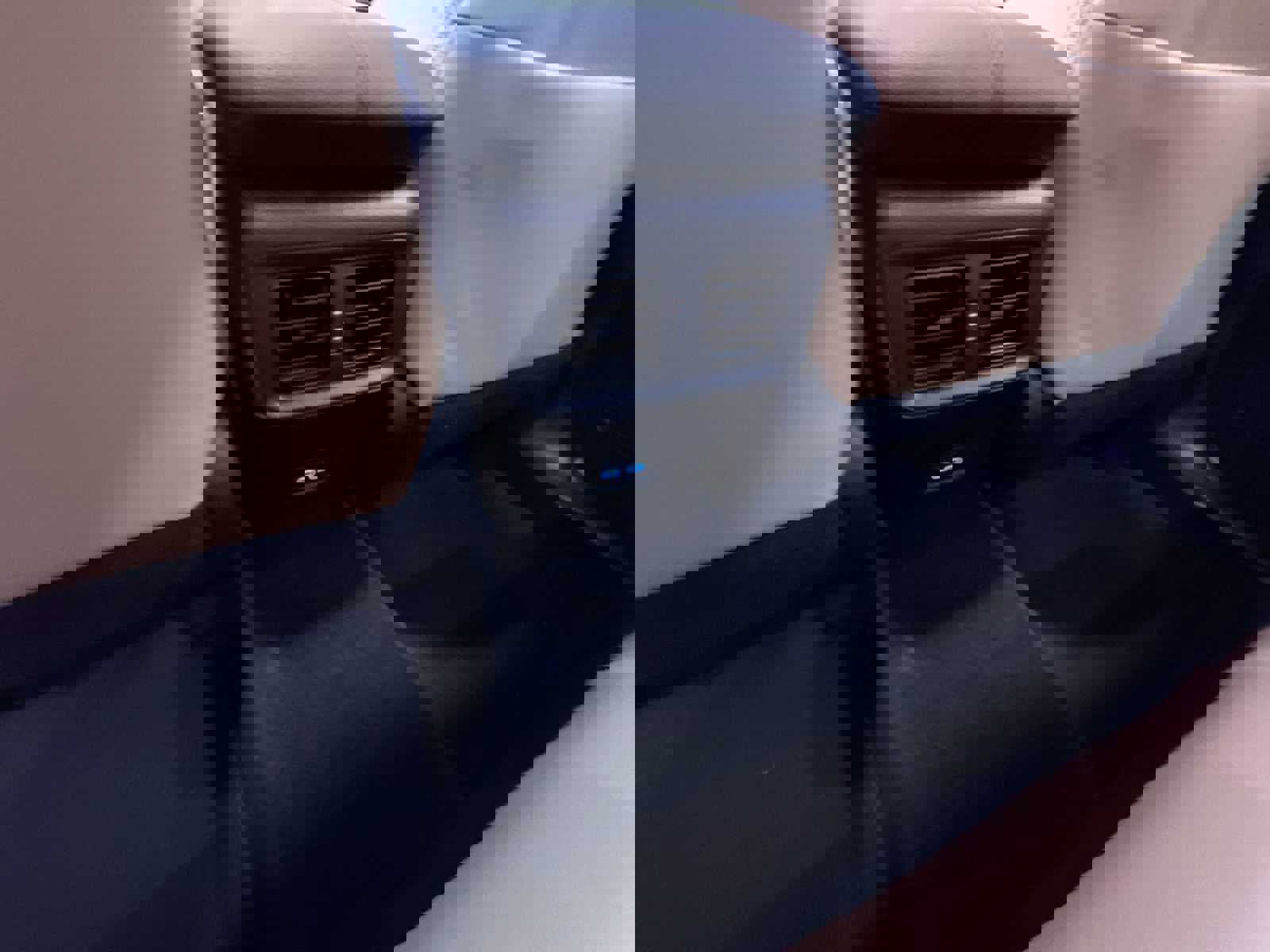 Used 2022 Toyota RAV4 Limited image 38