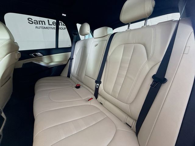 Used 2022 BMW X5 xDrive40i w/ Premium Package image 25