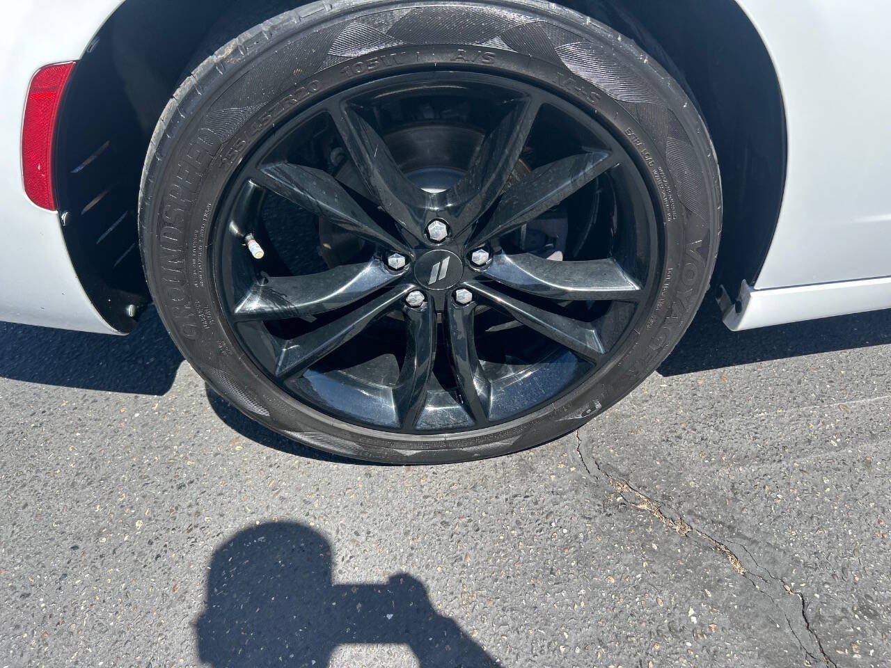 Used 2017 Dodge Charger R/T w/ Blacktop Package RWD image 7