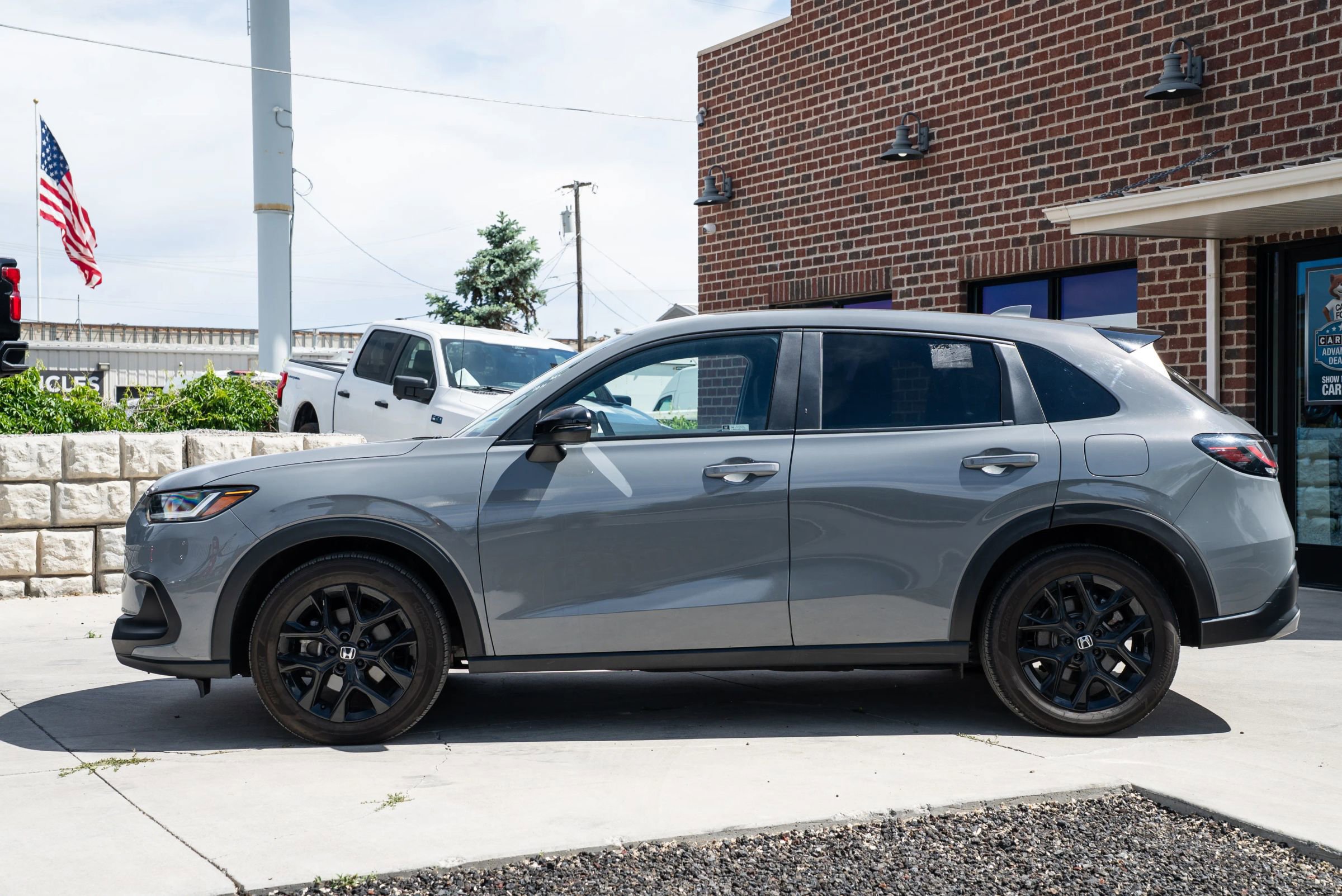 Used 2024 Honda HR-V Sport image 3