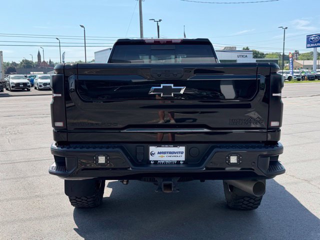 Used 2025 Chevrolet Silverado 3500 High Country w/ High Country Premium Package AWD/4WD image 5