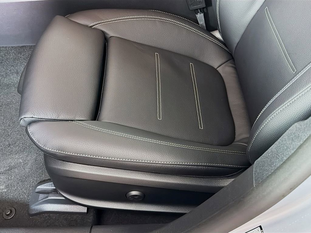 New 2026 Mercedes-Benz CLA 35 AMG 4MATIC image 22