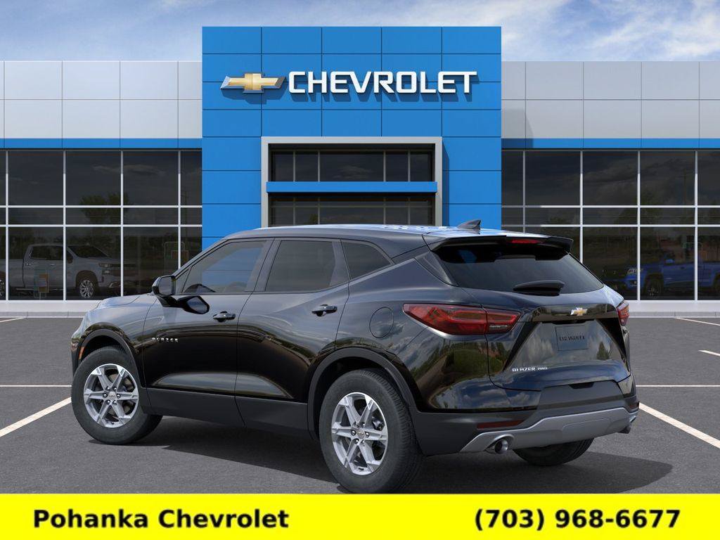 New 2026 Chevrolet Blazer LT AWD/4WD image 3