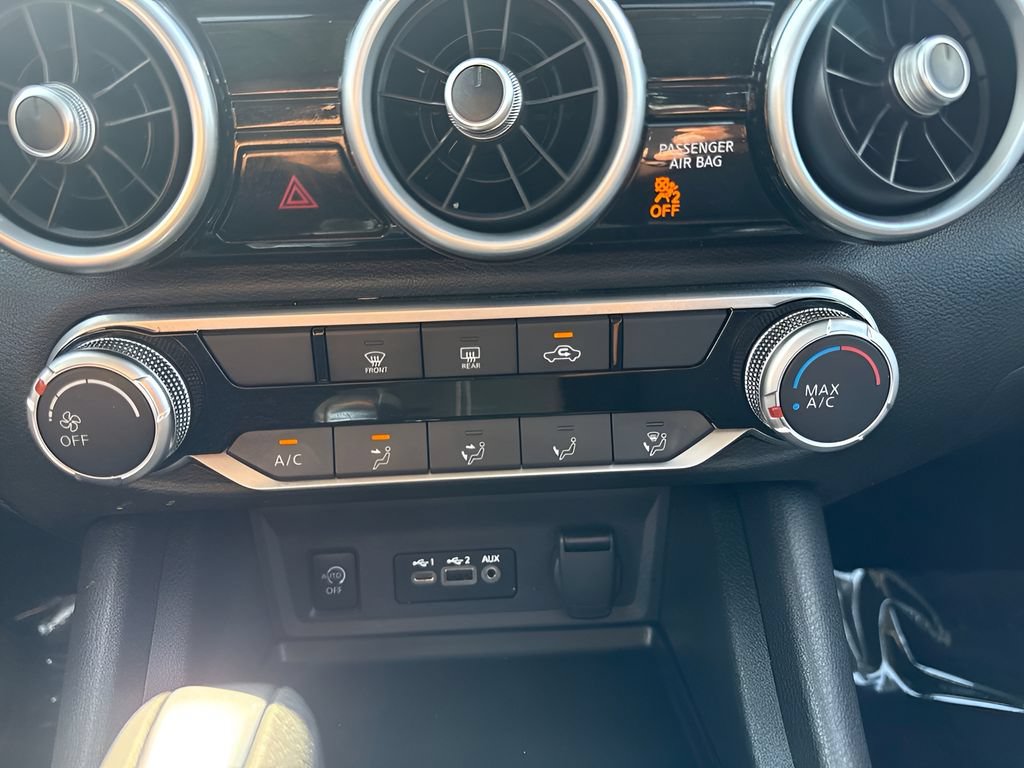 Used 2025 Nissan Sentra SV FWD image 11