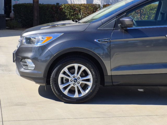 Used 2019 Ford Escape SE FWD image 22