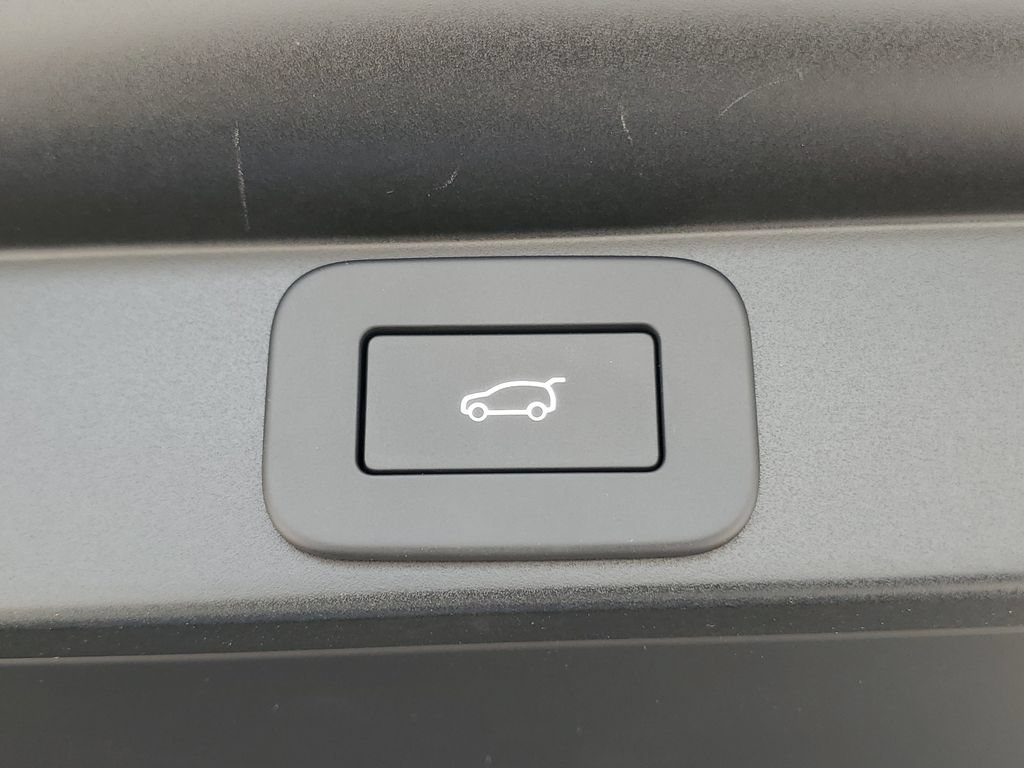 New 2026 Land Rover Range Rover Long Wheelbase SE AWD/4WD image 33