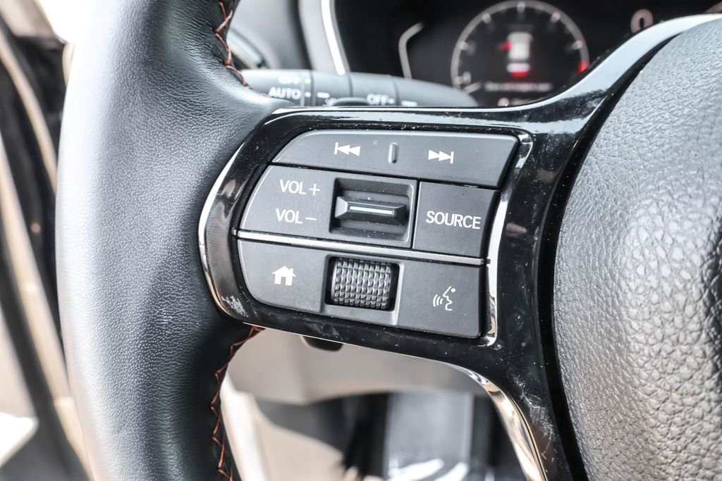 Used 2025 Honda Pilot Sport image 18