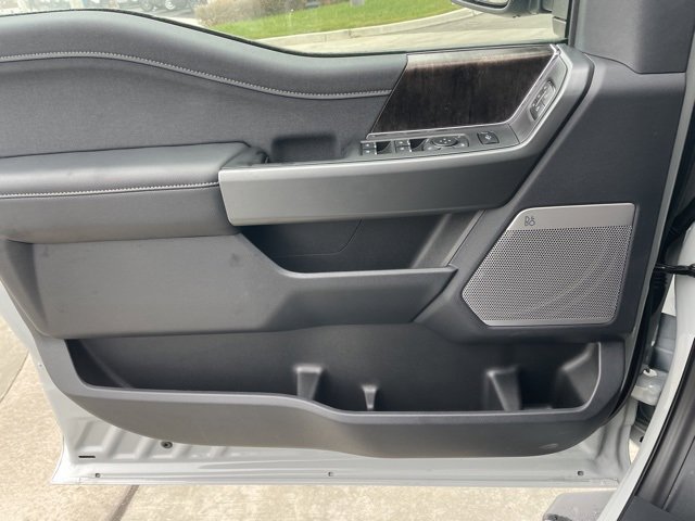 New 2026 Ford F350 Lariat w/ Black Appearance Package image 18