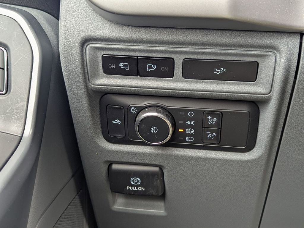 Used 2022 Ford F150 XLT w/ Equipment Group 302A High AWD/4WD image 13