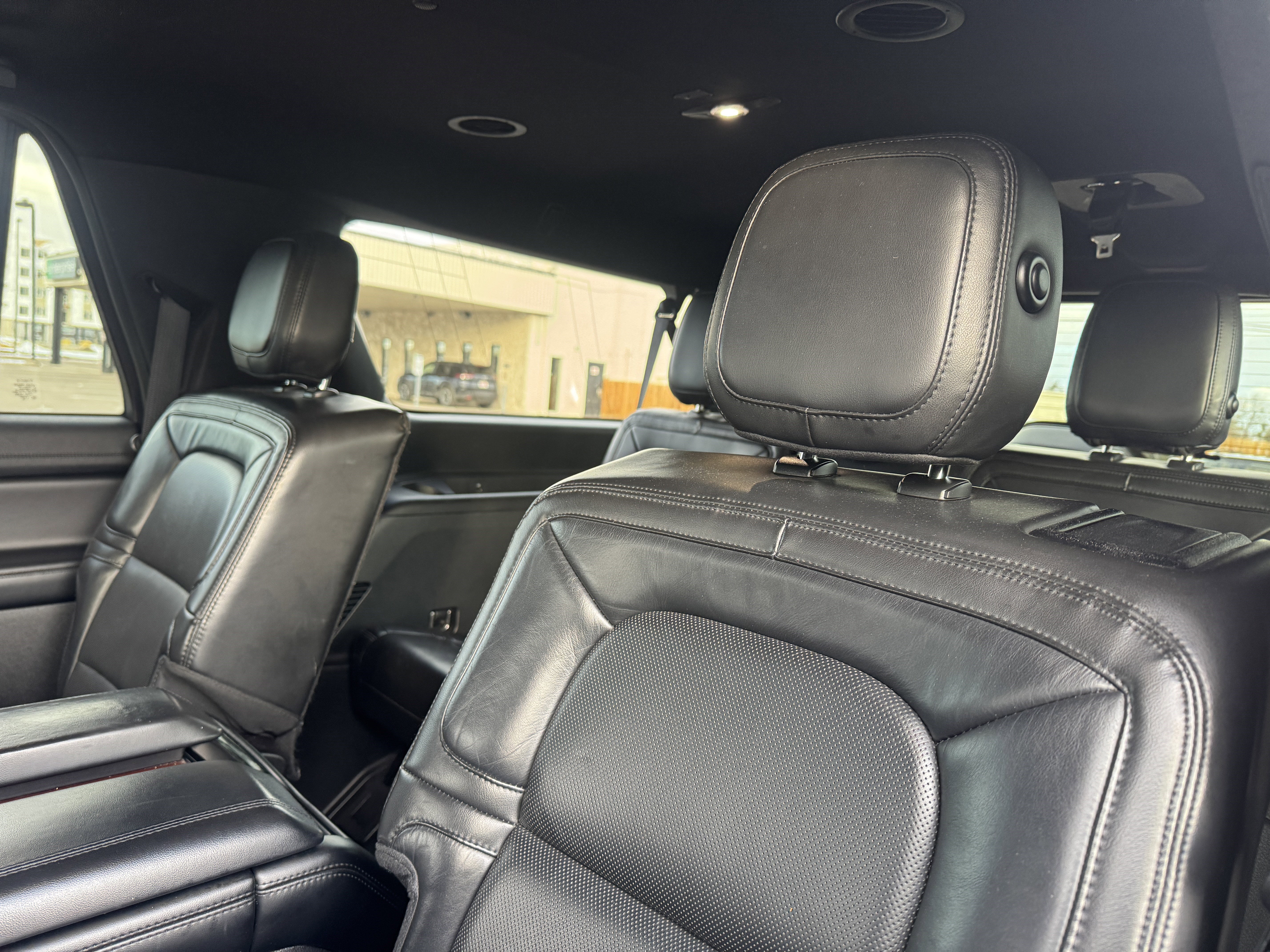 Used 2020 Lincoln Navigator L Reserve w/ Luxury Package image 15
