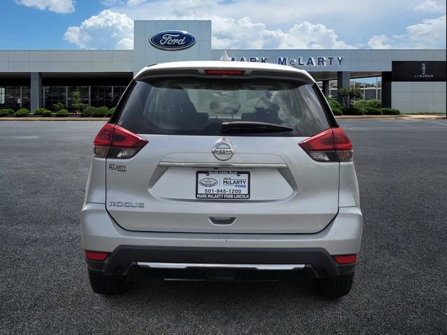 Used 2018 Nissan Rogue S image 4