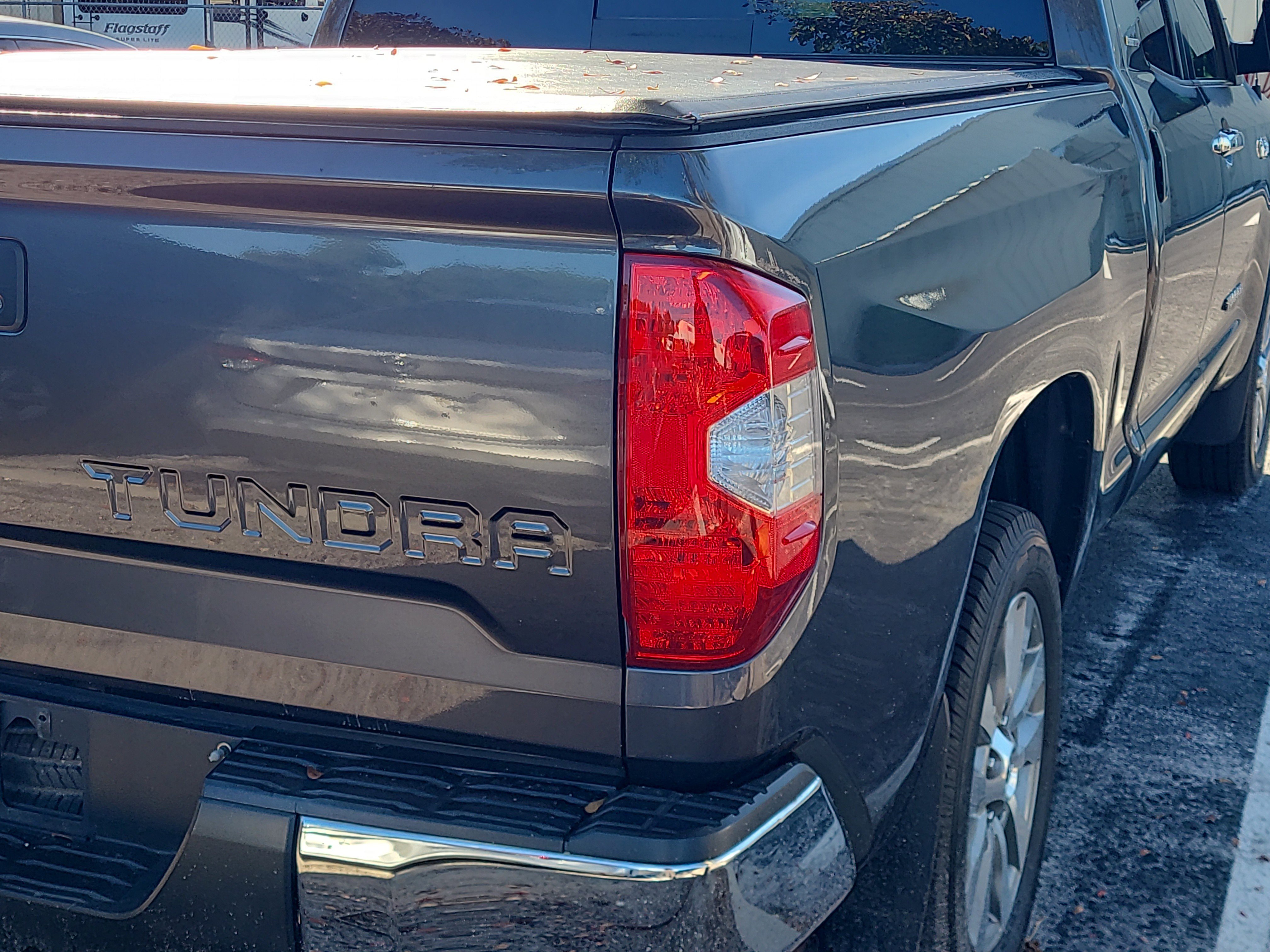 Used 2014 Toyota Tundra Limited image 9