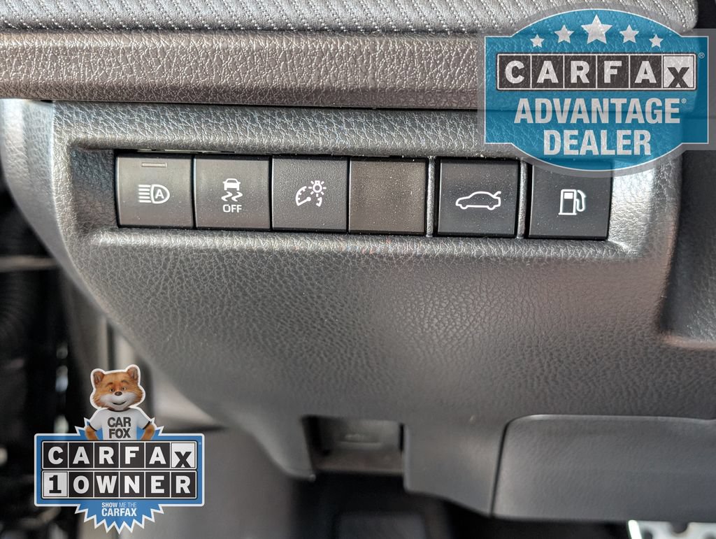 Used 2025 Toyota Camry SE FWD image 11