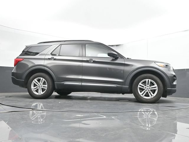 Used 2020 Ford Explorer XLT AWD/4WD image 45