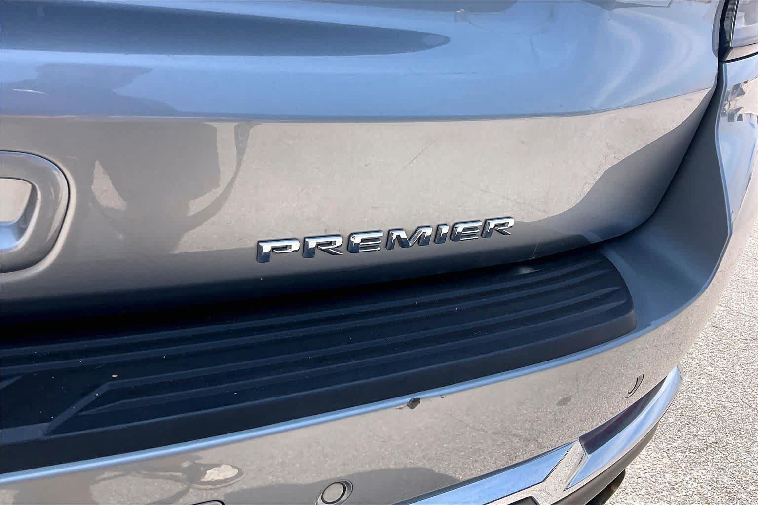 Used 2025 Chevrolet Tahoe Premier AWD/4WD image 10