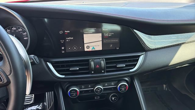 Used 2023 Alfa Romeo Giulia Estrema image 27