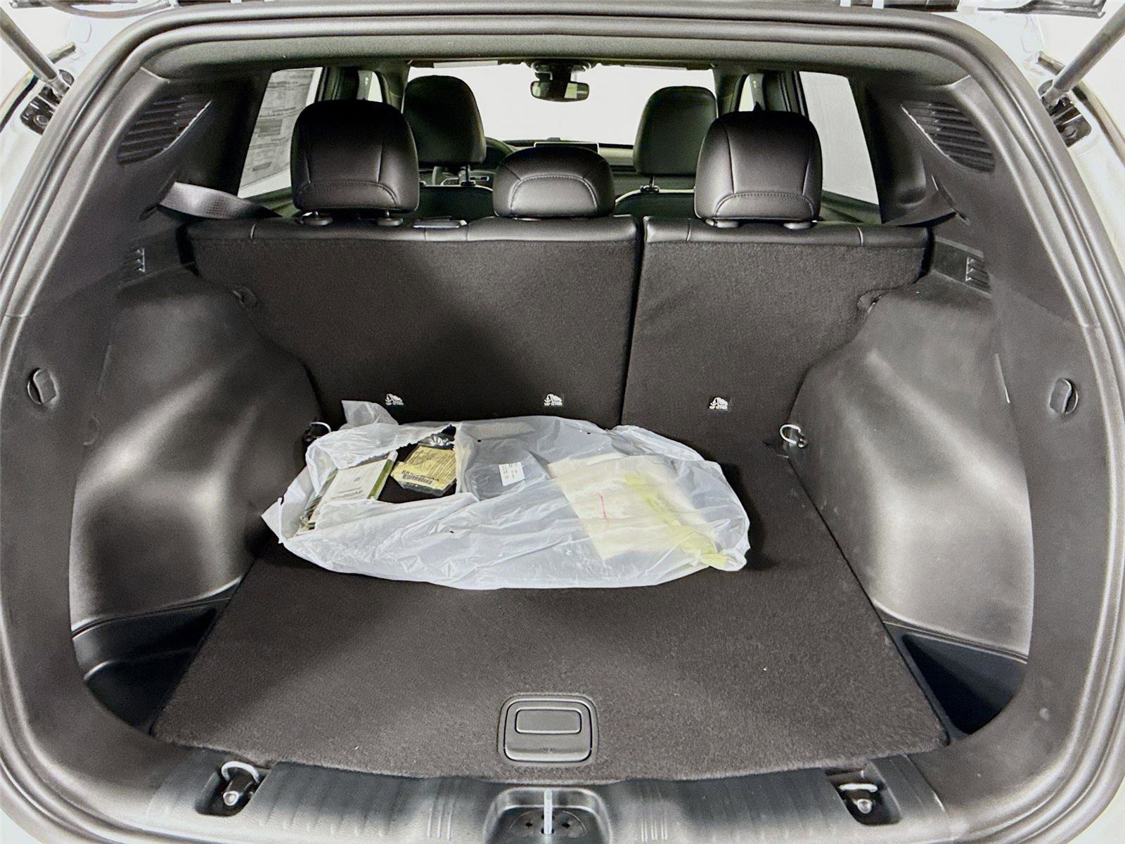 New 2026 Jeep Compass Latitude image 24