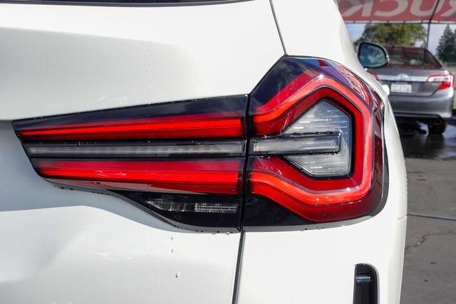Used 2023 BMW X3 xDrive30i w/ M Sport Package image 7
