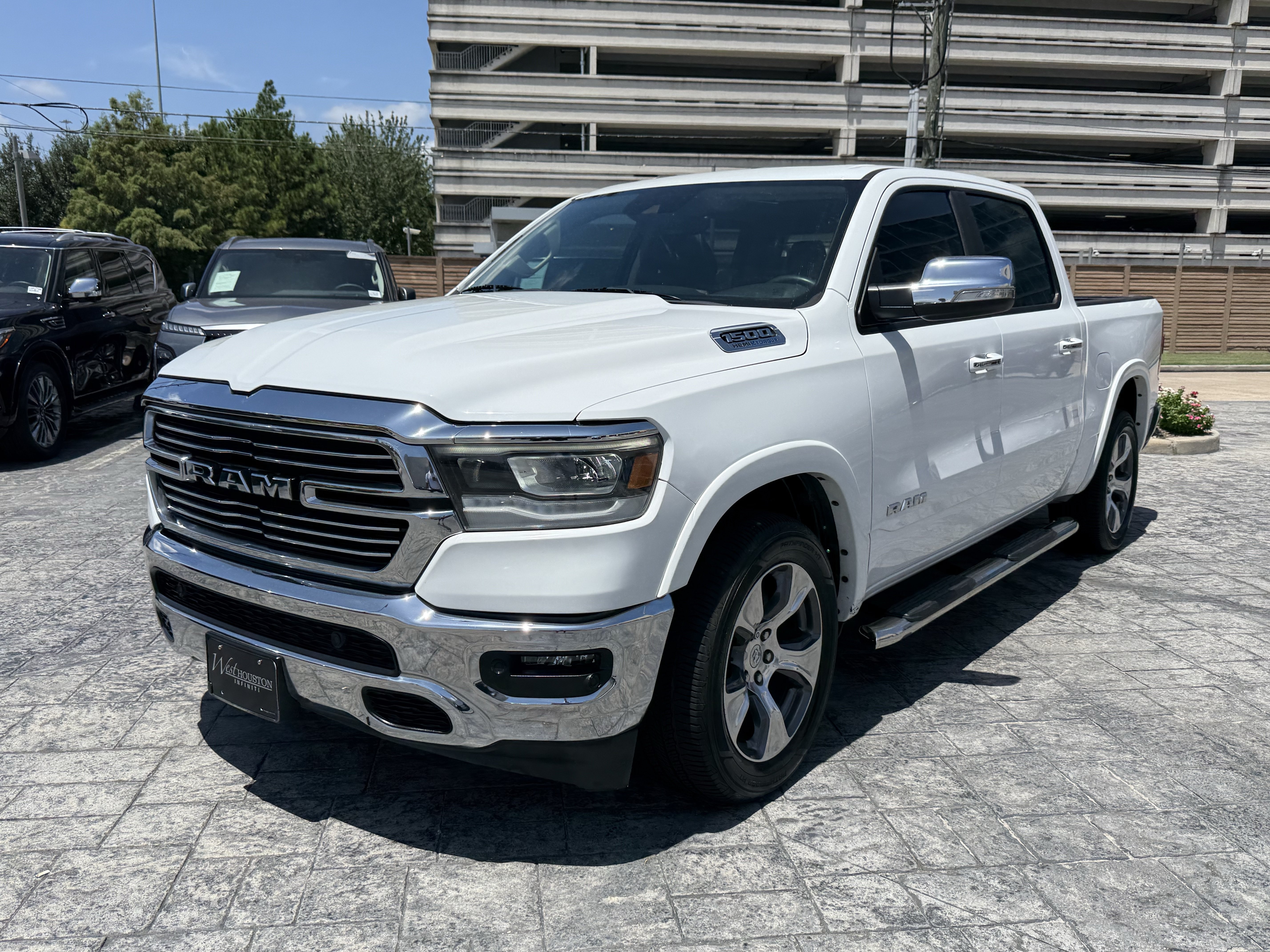 Used 2021 RAM 1500 Laramie RWD image 3