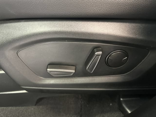 Used 2024 Ford Explorer Limited AWD/4WD image 24