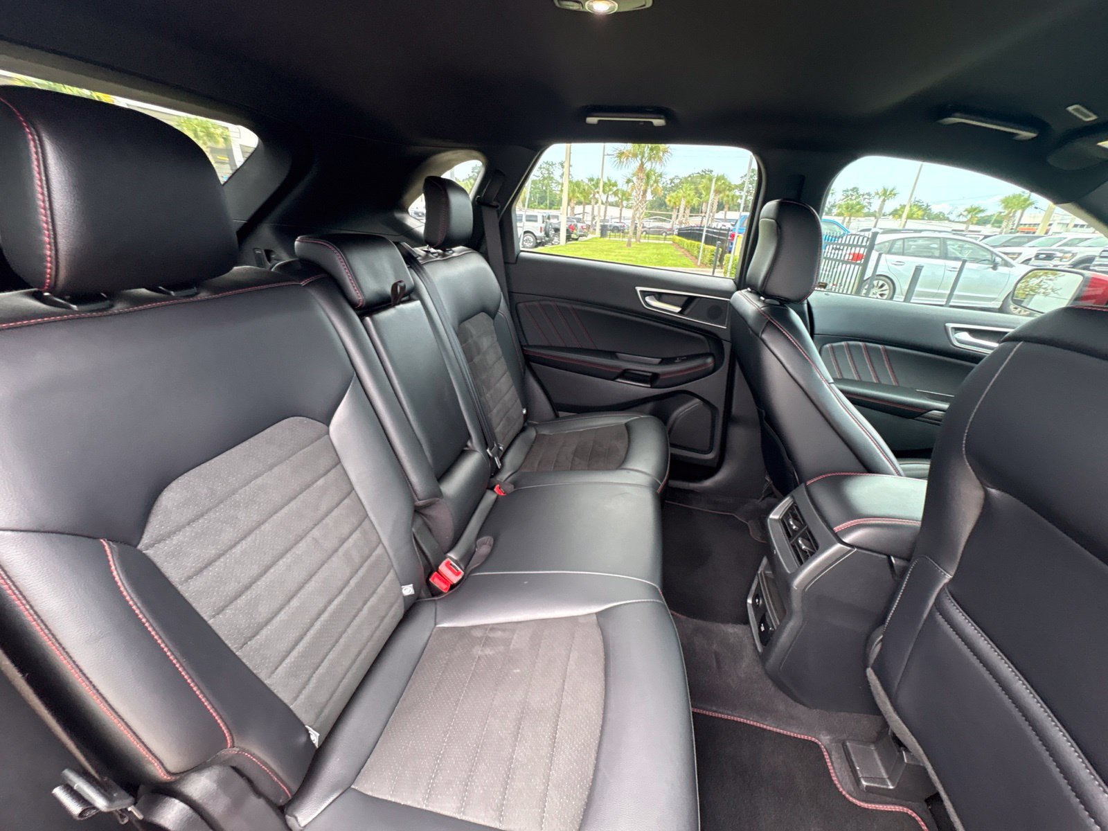 Certified 2024 Ford Edge ST-Line AWD/4WD image 37
